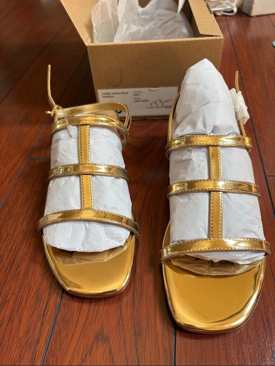 J. Crew Shoes - J. crew NWT Gold Strappy Women’s Sandals. Size 6.5